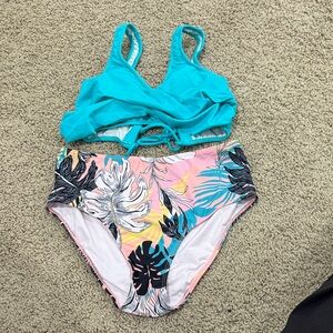 VENUS Turquoise and Multicolor Bikini Set